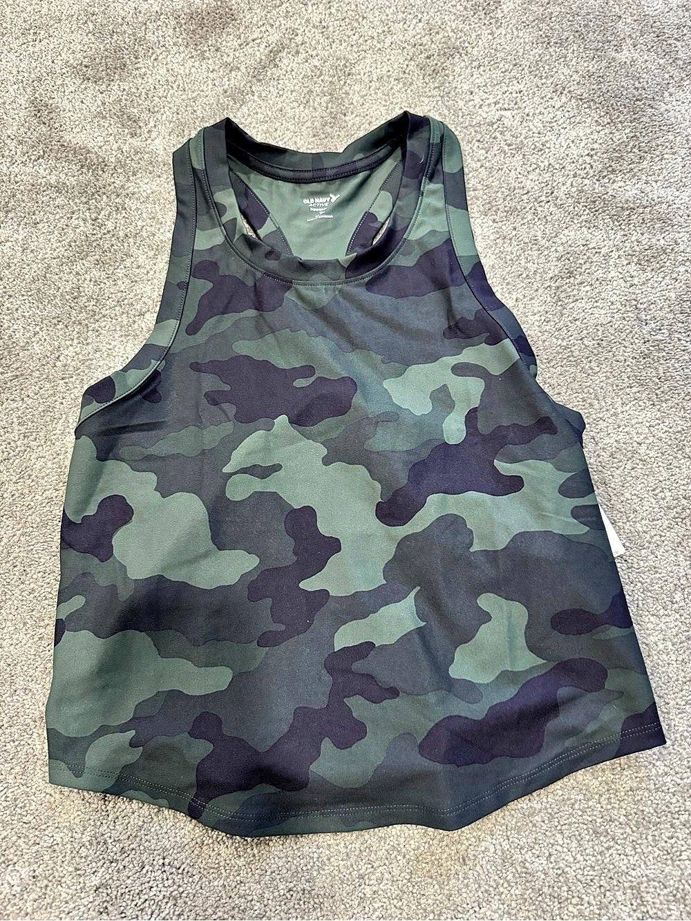 Old Navy Powersoft Go-Dry tank top Camo Athletic Tank Top in Green & Black M